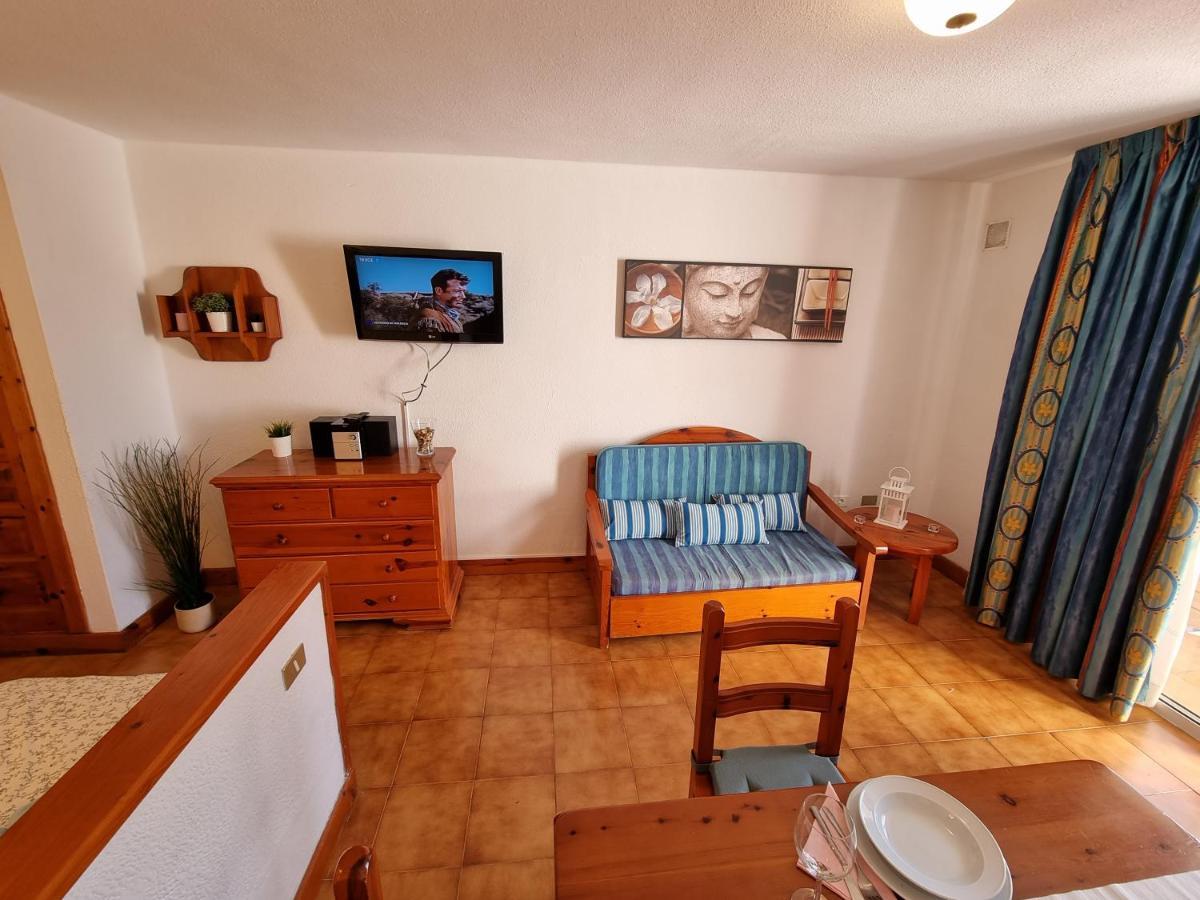 Studio Apartment No 1 Directly On The Beach And Sea, Terrace, Heated Pool, Wifi Плайя-де-лас-Амерікас Екстер'єр фото