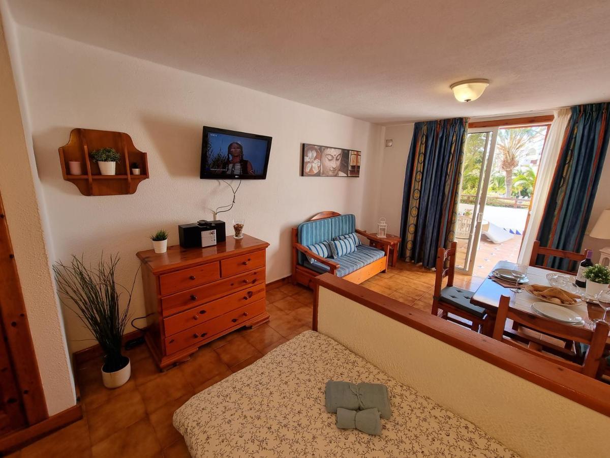 Studio Apartment No 1 Directly On The Beach And Sea, Terrace, Heated Pool, Wifi Плайя-де-лас-Амерікас Екстер'єр фото