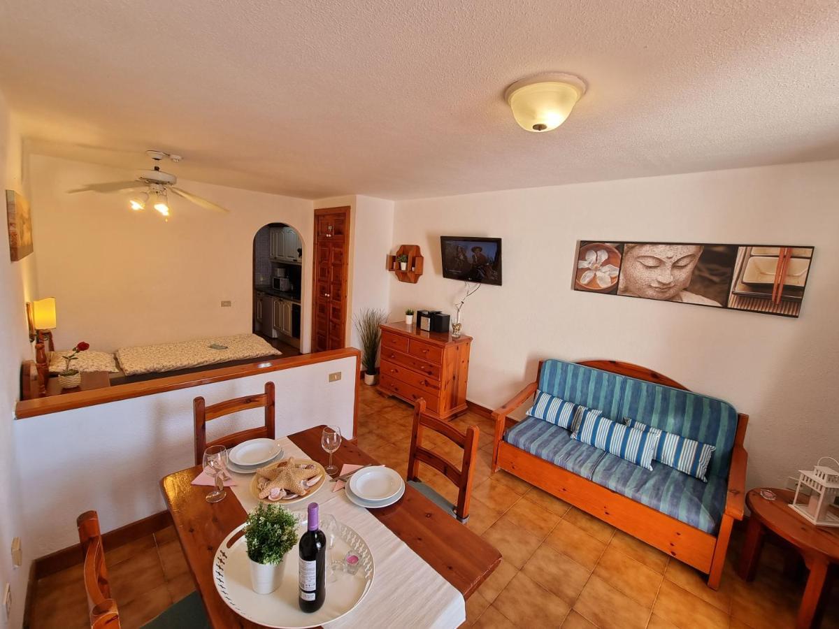 Studio Apartment No 1 Directly On The Beach And Sea, Terrace, Heated Pool, Wifi Плайя-де-лас-Амерікас Екстер'єр фото