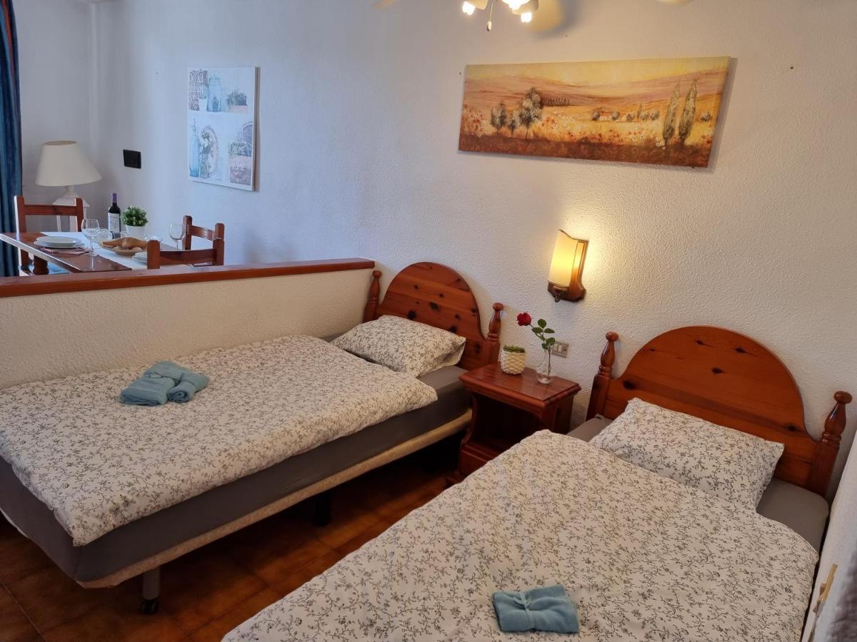 Studio Apartment No 1 Directly On The Beach And Sea, Terrace, Heated Pool, Wifi Плайя-де-лас-Амерікас Екстер'єр фото