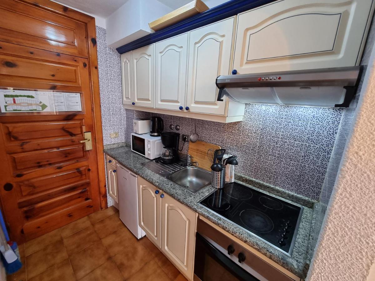 Studio Apartment No 1 Directly On The Beach And Sea, Terrace, Heated Pool, Wifi Плайя-де-лас-Амерікас Екстер'єр фото